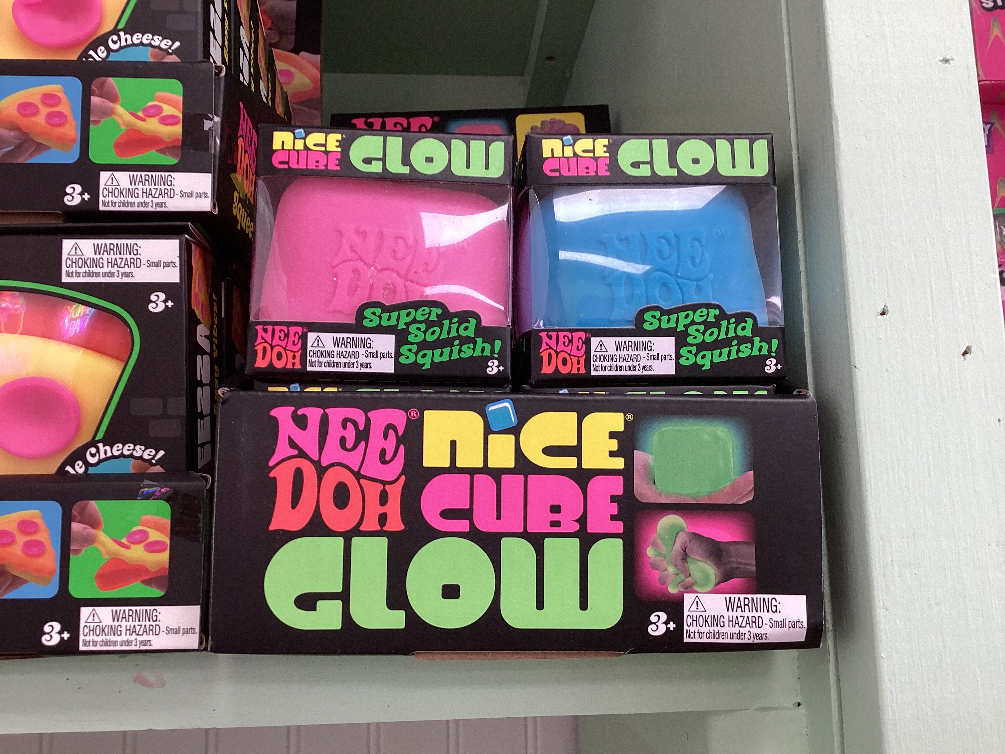NEEDOH glow in the dark nice cube